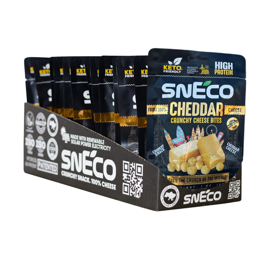 snEco CHEDDAR – družinski paket 15 × 28 g, hrustljavi sušeni sirni prigrizek